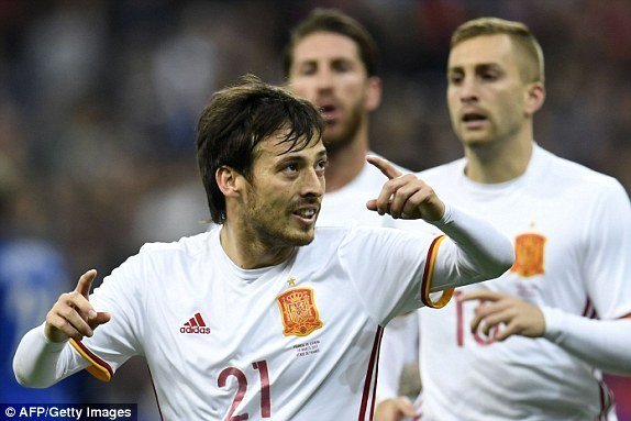 David Silva lập công, Tây Ban Nha đánh bại Pháp 2-0 ngay tại Paris