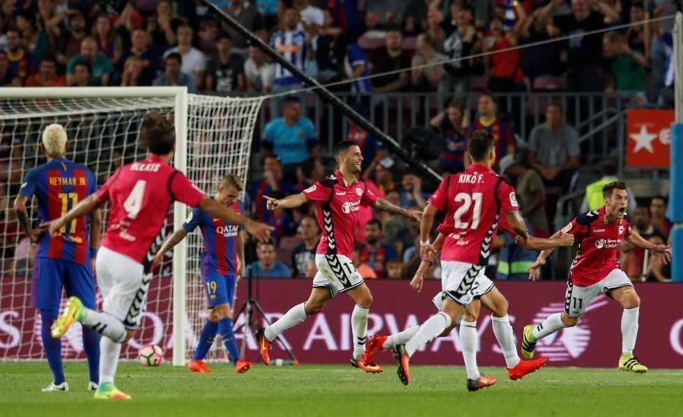 Alaves đã từng gây chấn động ngay tại sân Camp Nou với chiến thắng 2-1