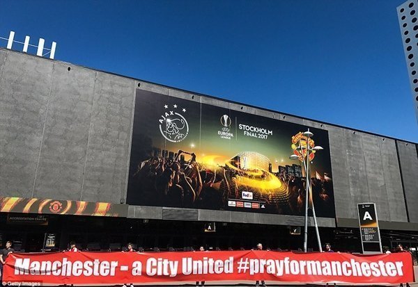 Topics tagged under prayformanchester on Diễn đàn hỗ trợ, giúp đỡ M.U-chung-ket-Europa-League