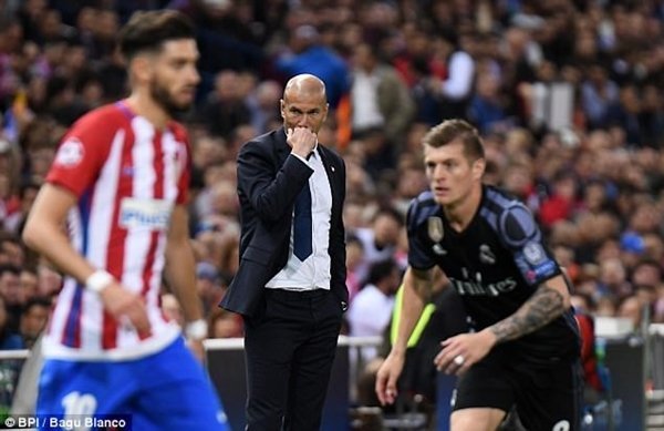HLV Zinedine Zidane chuẩn bị gia hạn hợp đồng dẫn dắt Real Madrid đến năm 2020