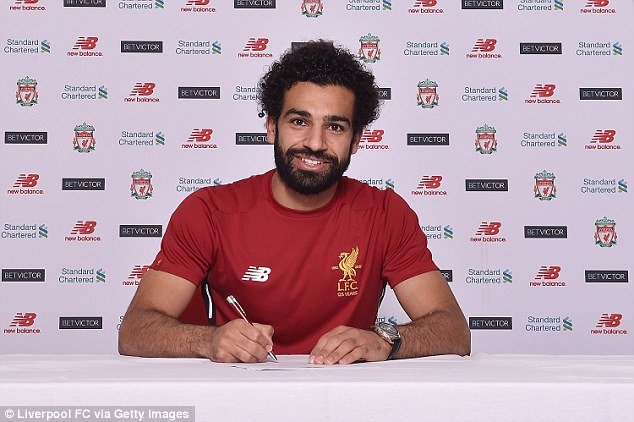 Mohamed Salah ký hợp đồng 5 năm với Liverpool