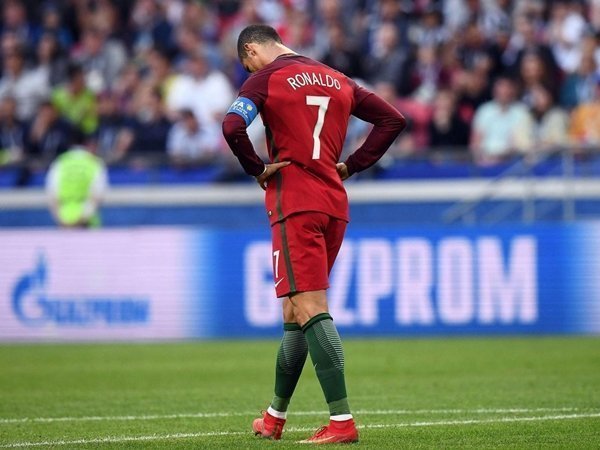 Ronaldo muốn rời Santiago Bernabeu sau khi bị cáo buộc trốn thuế tại Tây Ban Nha