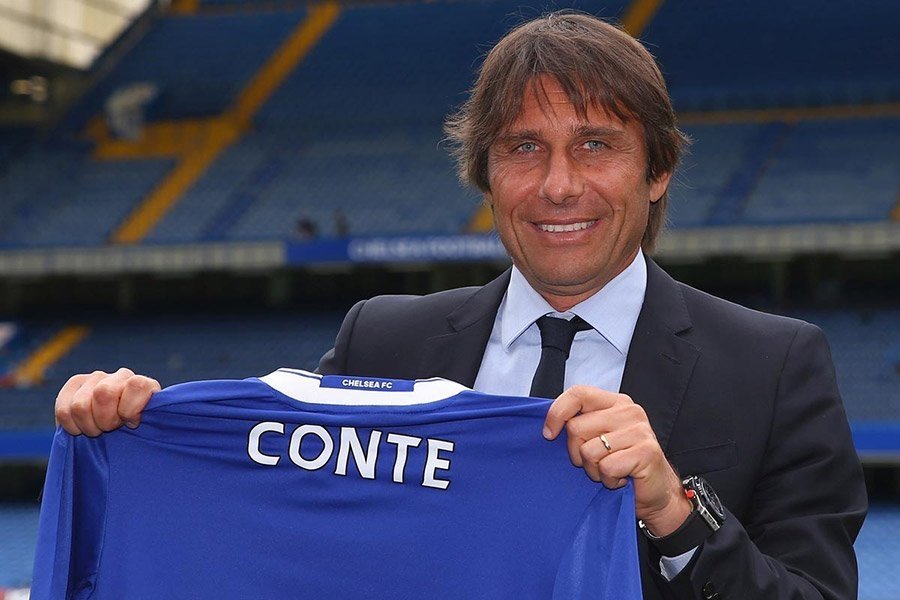 Ký hợp đồng mới với Chelsea là chiến thắng của Conte