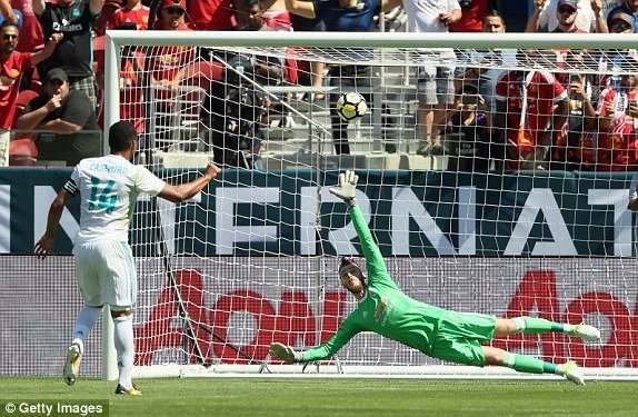 Casemiro gỡ hòa 1-1 cho Real Madrid