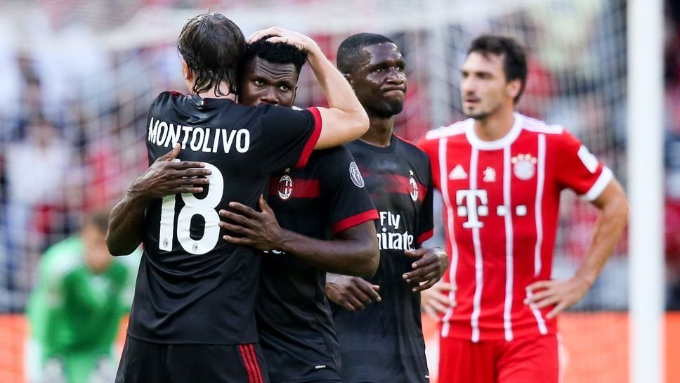 Milan hủy diệt Bayern