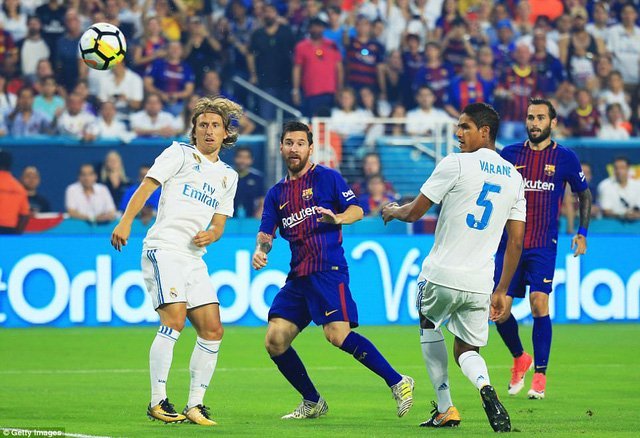 Messi tỏa sáng với bàn thắng mở tỷ số