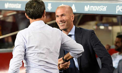 HLV Zidane có thể bị phạt vì bênh vực Ronaldo