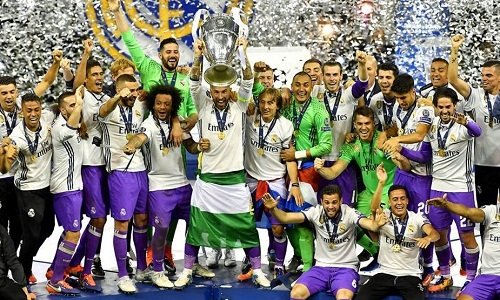 Real nâng Cup Champions League 2016-2017.