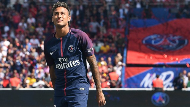 Neymar ra mắt PSG vào cuối tuần này