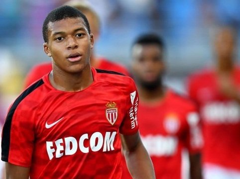 Monaco đồng ý bán Mbappe cho PSG