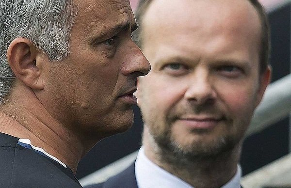 Quy luật thành công mùa thứ 2 sẽ giúp Mourinho phá lời nguyền cho MU?