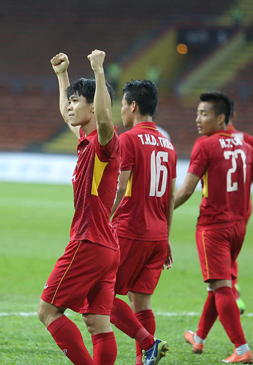 HLV Lê Thuỵ Hải đánh giá số 10 bóng đá Việt Nam thực sự trở lại.