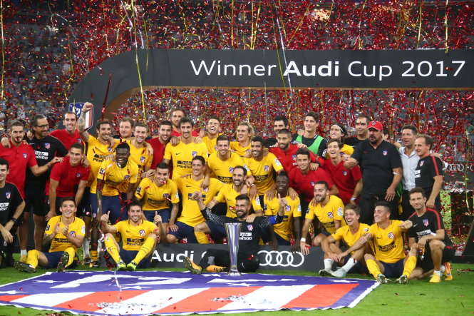Các cầu thủ Atletico Madrid và chức vô địch Audi Cup 2017