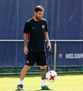 Bức ảnh Messi đăng kèm thông điệp.