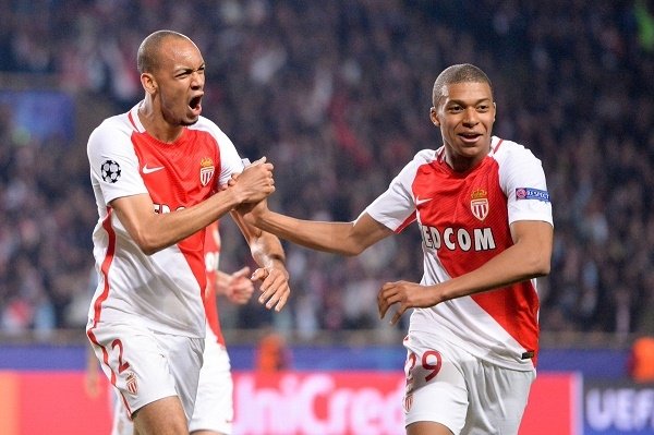 Bộ đôi Monaco, Mbappe và Fabinho được cho chuẩn bị gia nhập PSG
