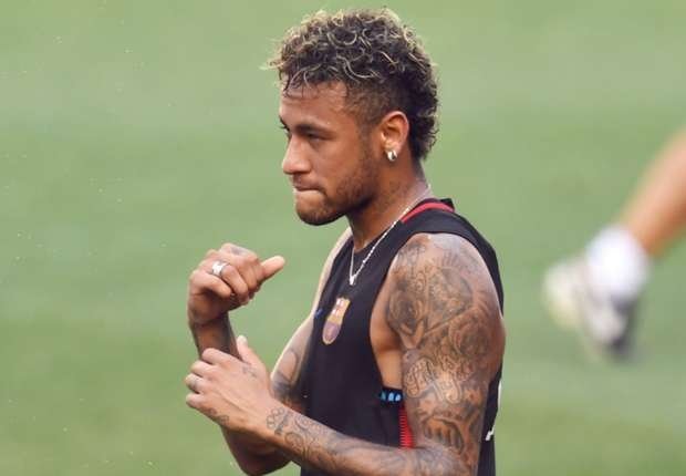 Neymar đã chào tạm biệt các đồng đội ở Barcelona