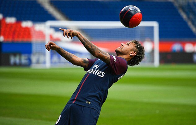 Theo Neymar, động cơ anh chuyển sang PSG không phải vì tiền