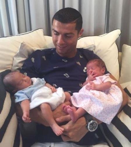 C.Ronaldo cũng sắp có thêm con