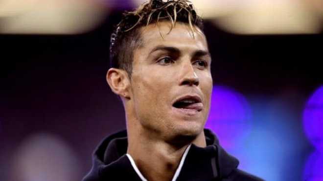 Tin sáng 5/10: Man City thừa sức mua Ronaldo và Messi, Lộ diện HLV mới của Bayern, Pique không rời ĐT Tây Ban Nha