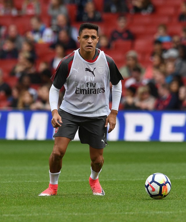 Sanchez mới trở lại Arsenal được hai hôm.