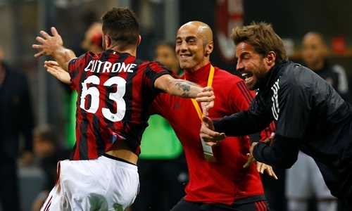 AC Milan chiến thắng vất vả sau màn rượt đuổi kịch tính