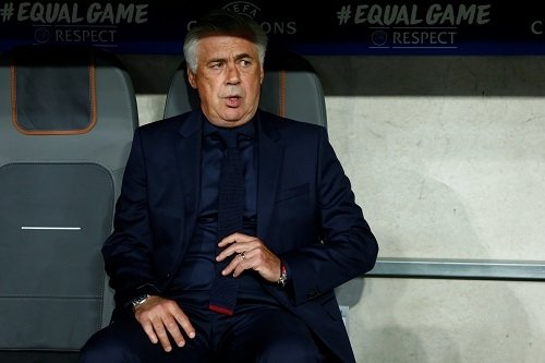 Ancelotti từng phải bất bình rời PSG. 