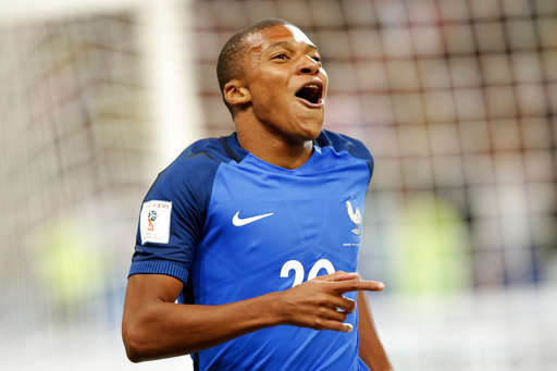 Mbappe ấn định chiến thắng 4-0 cho Pháp