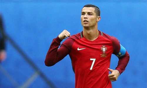 Ronaldo lập hat-trick, Bồ Đào Nha đại thắng ở vòng loại World Cup