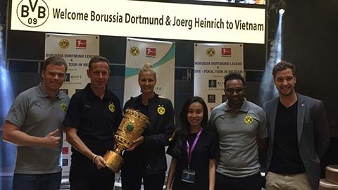 Trong buổi giao lưu này, các thành viên của đội Borussia Dortmund đã có những chia sẻ về đội bóng của nước Đức cũng như mong muốn hợp tác với các đội bóng của Việt Nam.