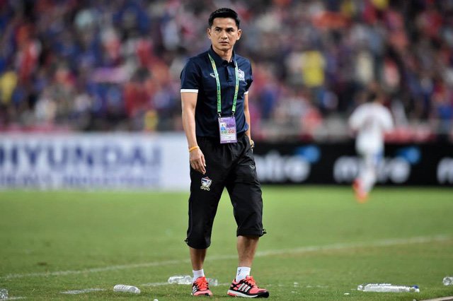 Cơ hội để HLV Kiatisuk dẫn dắt đội tuyển Việt Nam vẫn đang bỏ ngỏ