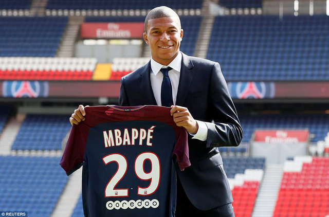Mbappe ra mắt PSG