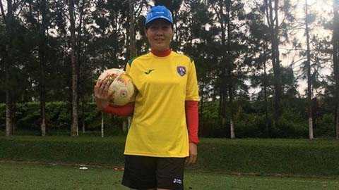 Bóng đá Việt Nam có nữ Trưởng đoàn đầu tiên