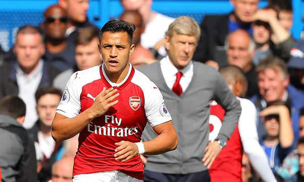 Tại sao Alexis Sanchez bị “giam cầm” trên ghế dự bị của Arsenal?