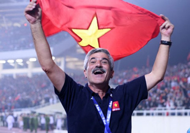 Ông Calisto là HLV duy nhất từng giúp đội tuyển bóng đá Việt Nam vô địch AFF Cup (năm 2008)