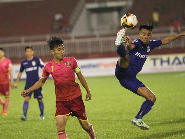 B.Bình Dương đánh bại CLB Hà Nội tại vòng 18 V-League