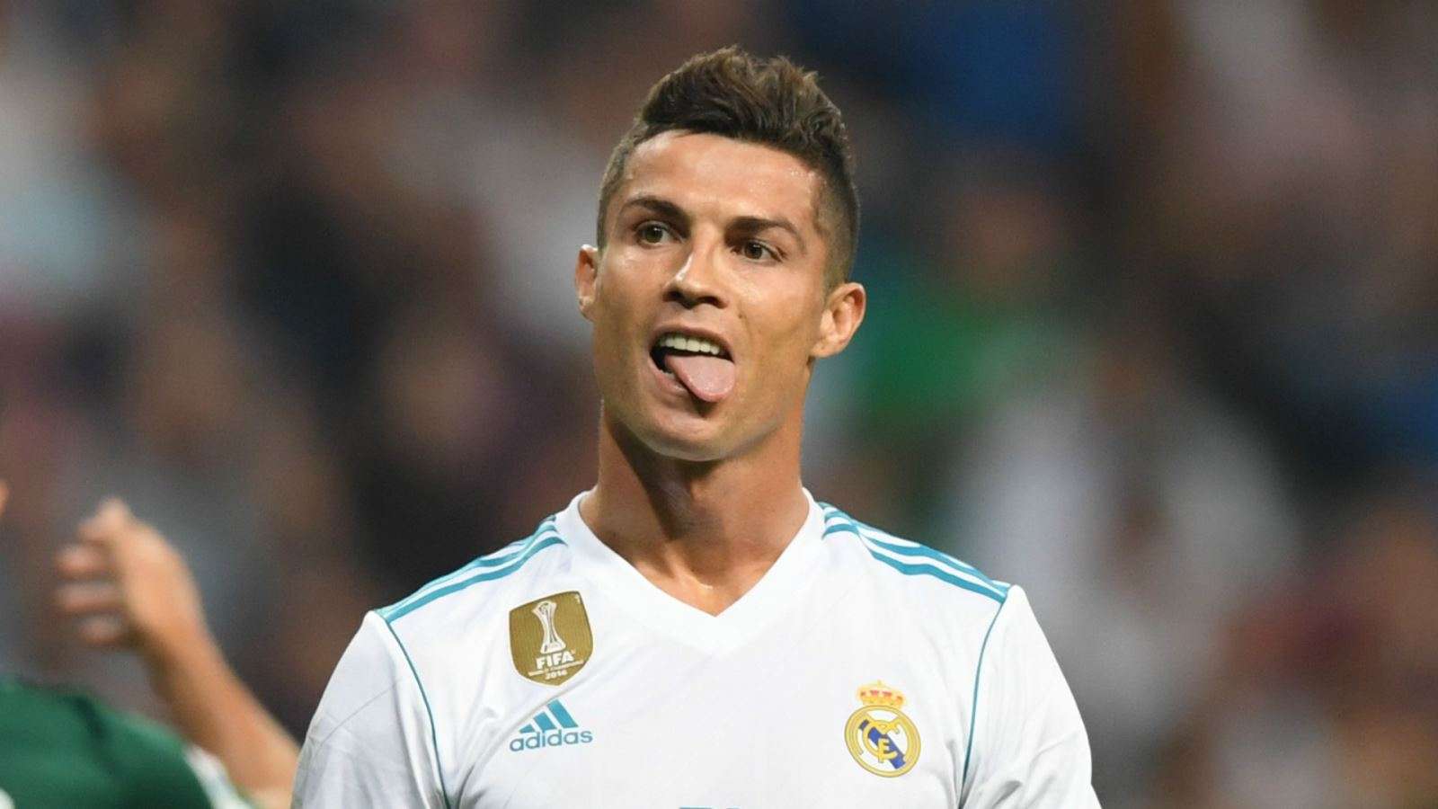 Ronaldo tuyên bố không rời Real Madrid