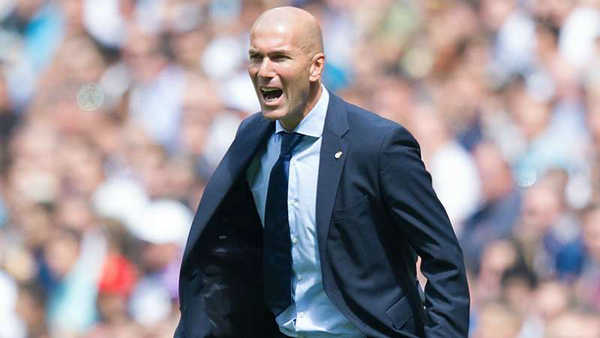 Barcelona bỏ xa Real tới 4 điểm: Lỗi tại HLV Zidane?
