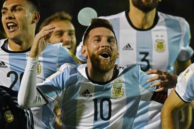 "Sẽ thật là điên rồ nếu Messi vắng mặt ở World Cup"
