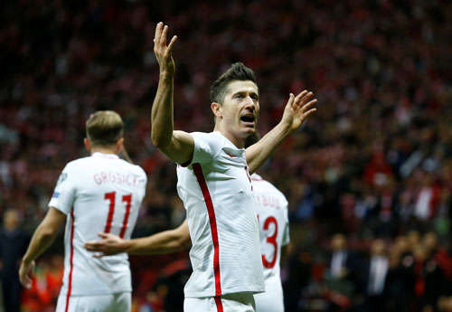 Lewandowski ghi bàn thắng quan trọng sau khi Ba Lan bị gỡ hòa