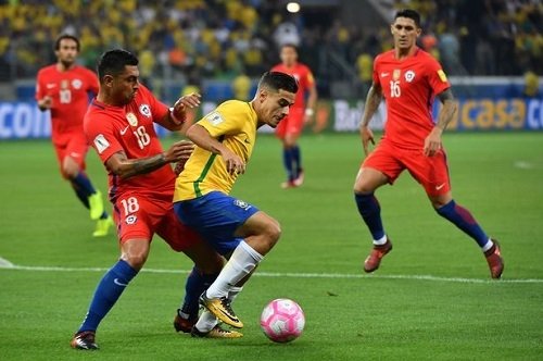 Thói ham chơi khiến thế hệ vàng Chile sa sút và vắng mặt tại World Cup 2018.
