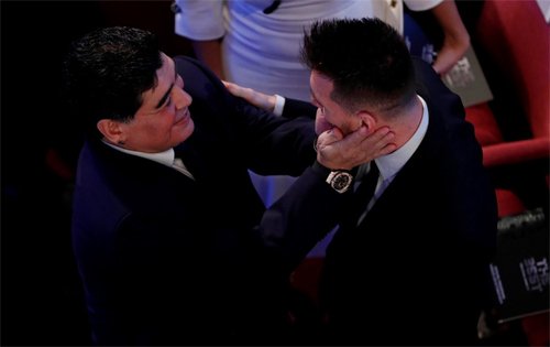 Messi và Maradona gặp gỡ bên lề lễ trao giải The Best.