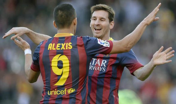 Messi được cho khuyên Alexis Sanchez chọn cập bến PSG