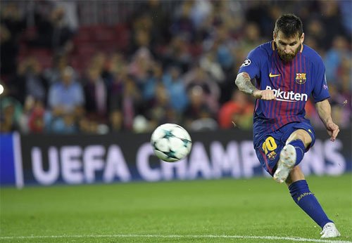 Messi giúp Barca có bàn nhân đôi cách biệt trong lúc thi đấu thiếu người.