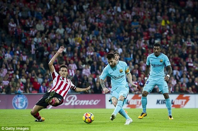 Messi phá vỡ thế bế tắc với bàn thắng ở phút 36