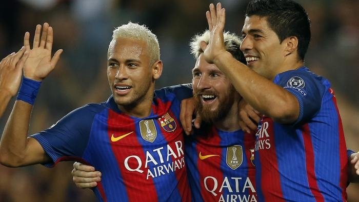 Suarez và Messi sẽ tái ngộ Neymar (giữa) ở Pháp?