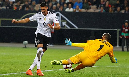 Sandro Wagner là một trong hai chân sút tốt nhất của Đức ở vòng loại World Cup 2018, nhưng anh chỉ có năm bàn