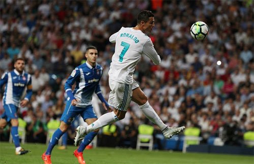 Ronaldo chưa ghi được bàn nào trong bảy vòng đầu tại La Liga 2017-2018