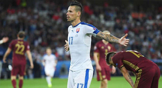 Marek Hamsik. Slovakia khởi đầu chiến dịch vòng loại World Cup với hai thất bại và một trận hòa. Hamsik đã giúp đội nhà đứng dậy và giành ngôi nhì bảng F sau trận thắng Malta 3-0 ở lượt đấu cuối. Tuy nhiên, Slovakia là đội nhì bảng có thành tích kém nhất và bị loại.