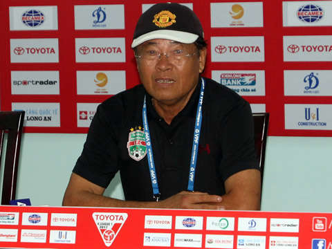 HLV Trần Bình Sự cho rằng ông Park Hang Seo khó thành công để đưa Việt Nam vào top 100 FIFA.