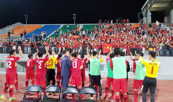Tuyển U19 Việt Nam toàn thắng ở vòng loại châu Á
